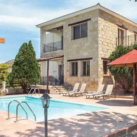 Stella Villa *