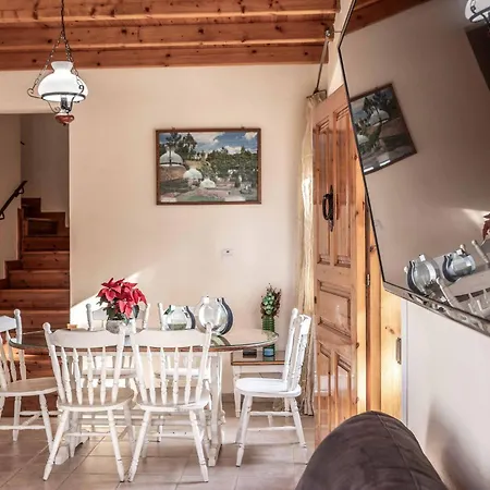 Stella Villa *