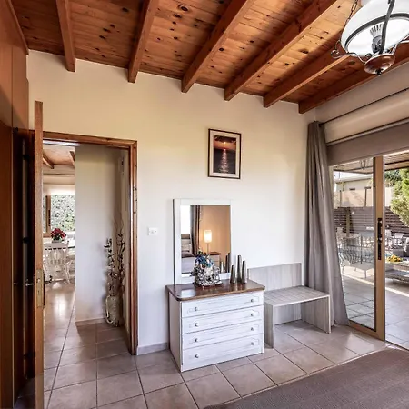 Stella Villa *